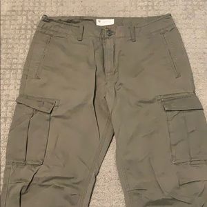 Gap cargo straight pants olive for men Size 36-32